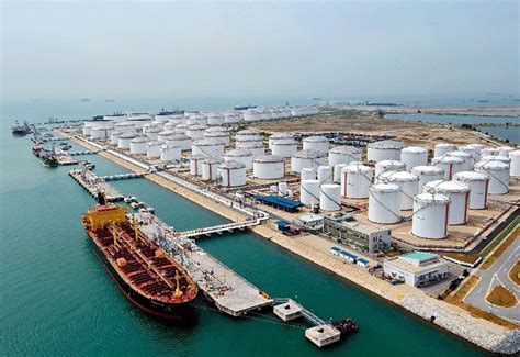 Kharg terminal’s oil storage capacity to rise 2m barrels - Tehran Times