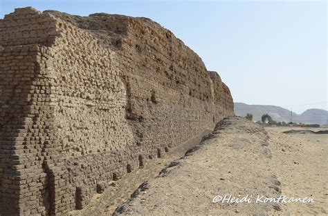 Ancient Egyptian mud brick wall | The funerary enclosure of … | Flickr