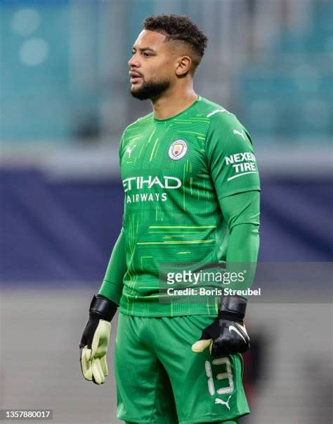 746 Goalkeeper Zack Steffen Stock Photos, High-Res Pictures, and Images - Getty Images