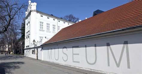 Guide to Kampa Museum: Info, Exhibition & Admission 2025