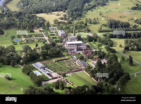 Eaton hall gardens chester hi-res stock photography and images - Alamy