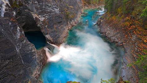 Cross River Falls – Bing Wallpaper Download