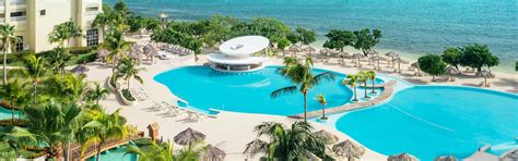 Explore IHG Jamaica All-Inclusive Resorts