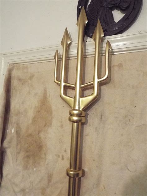 Aquaman Trident by finaformsora on DeviantArt