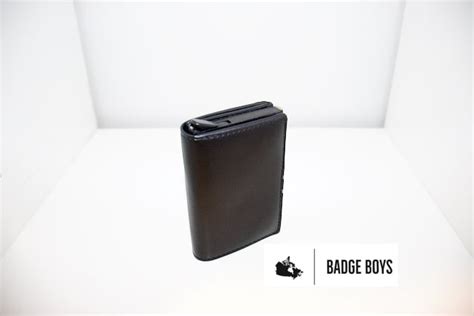 The Original Police Badge Wallet - Fits the RCMP Badge – Badge Boys