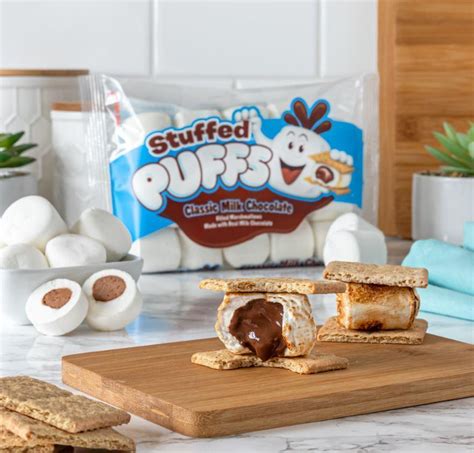 Classic Marshmallows with Chocolate Filling | Stuffed Puffs