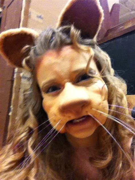 My Cowardly lion makeup for wizard of oz!! | Lion makeup, Wizard of oz ...