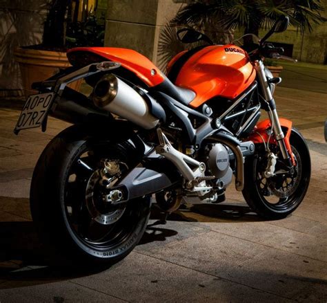 DUCATI Monster 696 (2012-2013) Specs, Performance & Photos - autoevolution