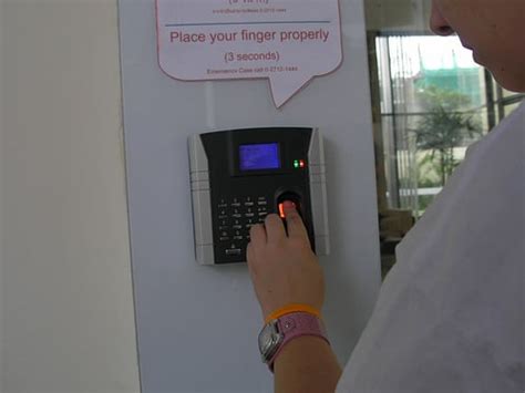 How Much Does a Fingerprint Scanner Cost? | HowMuchIsIt.org