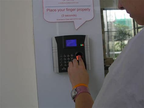 How Much Does a Fingerprint Scanner Cost? | HowMuchIsIt.org