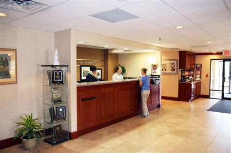 HAMPTON INN SPRINGFIELD - CLOSED - 13 Photos & 21 Reviews - 3185 S ...