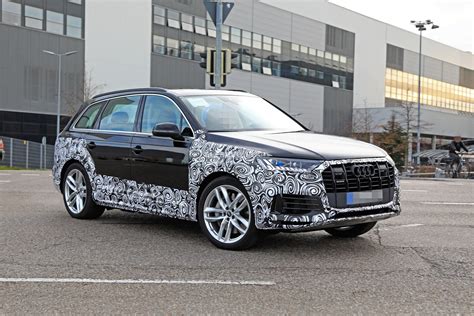 2020 Audi Q7 Facelift Spied, Features Dual-Screen Infotainment System From Q8 - autoevolution