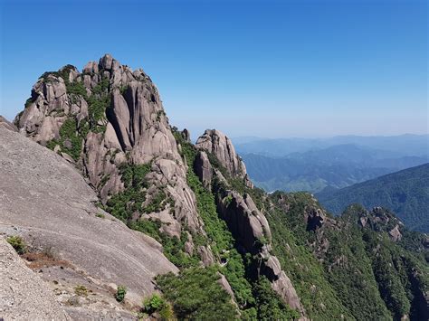 Walk Report - Huangshan, China. Sunrise, sunset and swearing • Walkhighlands