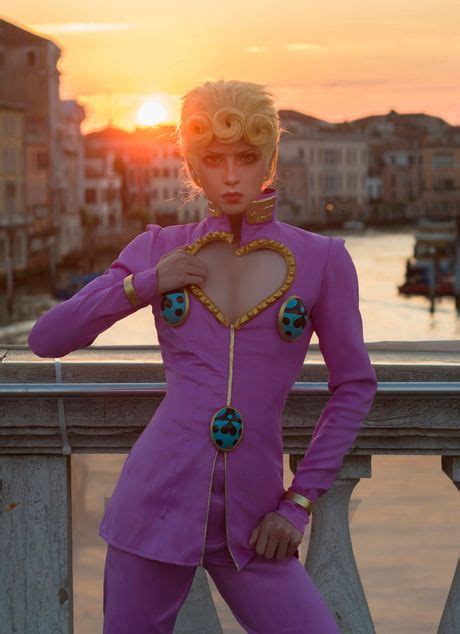 'Jojo’s Bizarre Adventure' Giorno & Bruno Cosplay In Venice - Cosplay ...