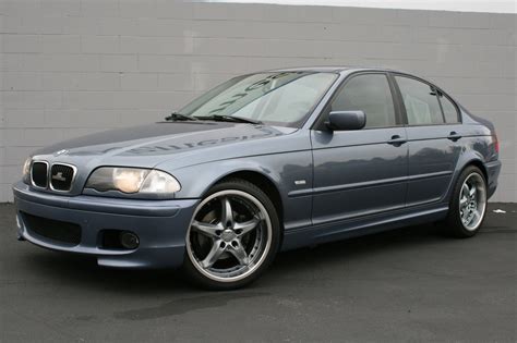 BMW 325 - Information and photos - MOMENTcar