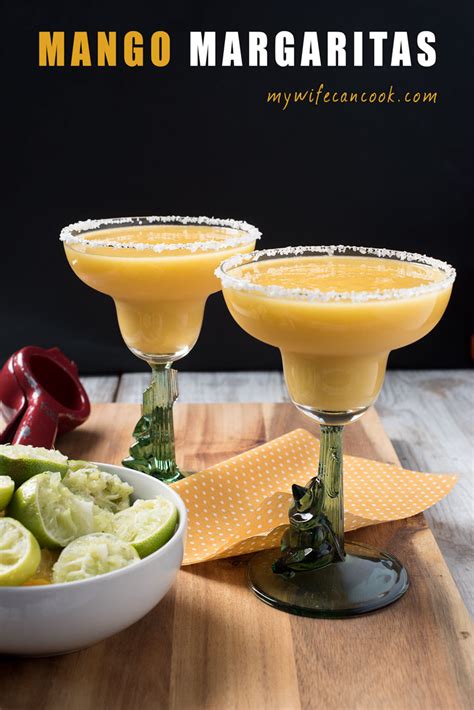 Mango Margarita Recipe - Super easy to make and with fresh ingredients (no mix)