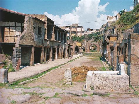 Herculaneum Ancient Ruins, Ancient Artifacts, Ancient Rome, Ancient Cities, Ancient Greece ...