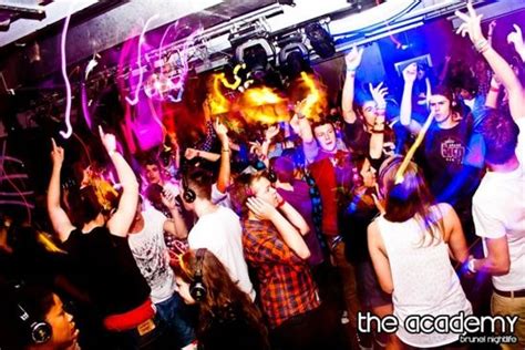 Nightclub Photography Tips For Shooting, Exposure & Presentation ...