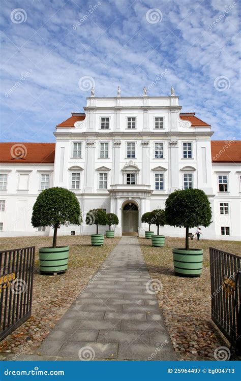 Palace of Oranienburg stock image. Image of culture, berlin - 25964497