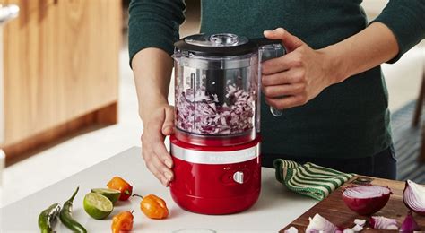 How to Chop, Dice, Slice and Mince Onions in a Food Processor | KitchenAid