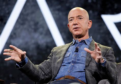 Jeff Bezos Remains the World’s Richest Man Despite Costly Divorce