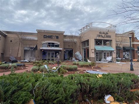 Tornado hits Jonesboro; Mall at Turtle Creek significantly damaged | KLRT - FOX16.com