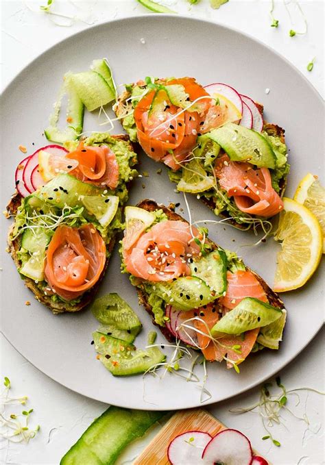 Smoked Salmon Avocado Toast - Yeji's Kitchen Stories