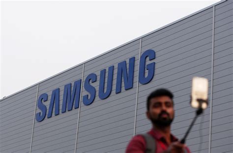 Samsung India says reviewing govt notice on tax dispute | Reuters