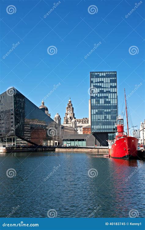 View of Liverpool S Historic Waterfront Stock Image - Image of dock ...