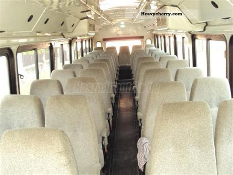 Thomas Freightliner bus 2001 Coaches Photo and Specs