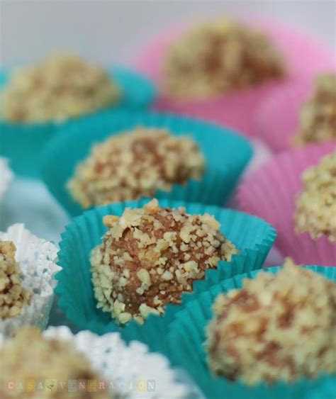 Mocha-Cinnamon Cake Balls Recipe