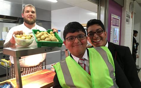 Gardening project sows seeds of leadership in Laisterdyke pupils ...