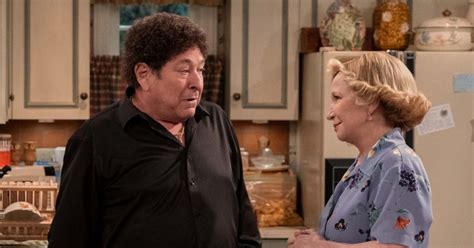 That '70s Show Star Don Stark Returns as Bob for That '90s Show