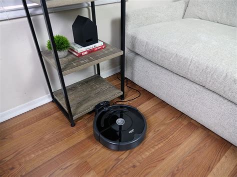 Roomba 671 Review: Roomba 671 vs. 675 vs. 690 - Modern Castle