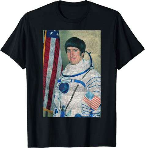 Amazon.com: The Big Bang Theory Howard Wolowitz Space Suit Portrait T ...