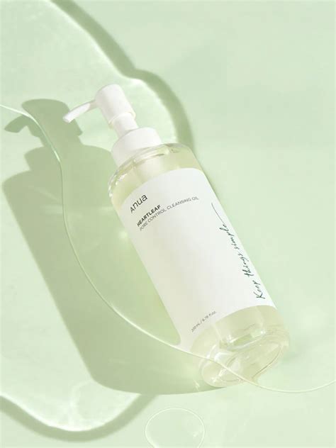 Anua Heartleaf Pore Control Cleansing Oil | Song of Skin