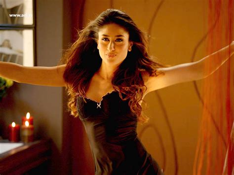 Kareena Kapoor - Kambakkht Ishq Wallpaper - AOL Bollywood