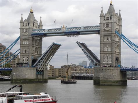Travels - Ballroom Dancing - Amusement Parks: The Tower Bridge of London
