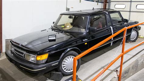 Exploring the Saab Heritage Car Museum - CNET