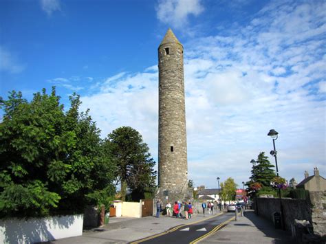 Clondalkin Round Tower, Clondalkin. County Dublin c.790 AD - CURIOUS IRELAND