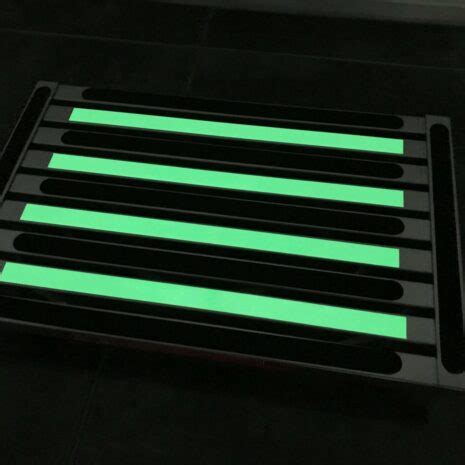 Illuminating Extra Large Platform Portable Folding Step - Total RV ...