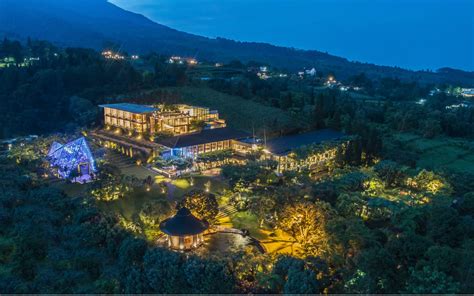 Staycation with Incredible Mountain Views in Puncak, Bogor during ...