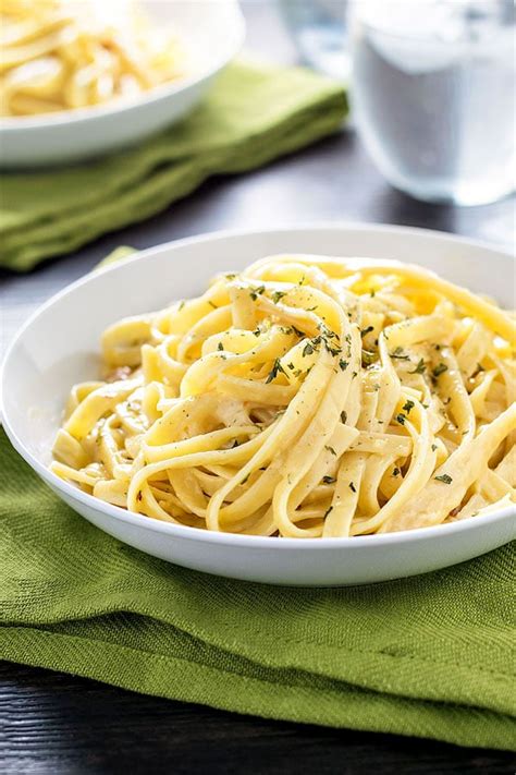 Classic Fettuccine Carbonara - Homemade Hooplah