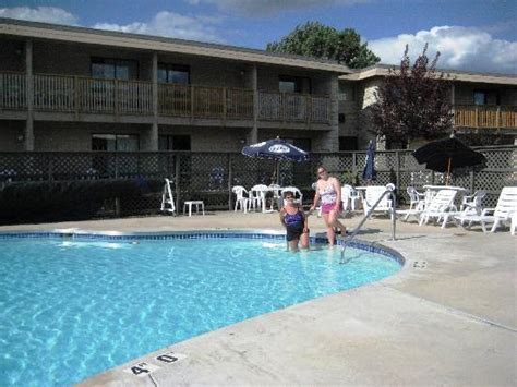 Fox Hills Resort, Mishicot - Compare Deals