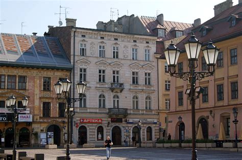 File:Sliwinski's Tenement, 4 Mikolajska street, Old Town, Krakow, Poland.jpg - Wikimedia Commons