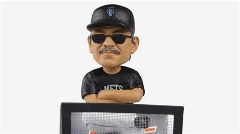 New York Mets fans will love this Bobby Valentine disguise bobblehead