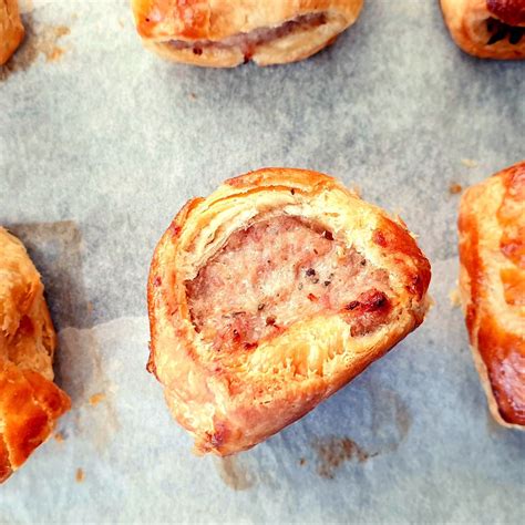 Puff Pastry Sausage Rolls (So Easy!) – Feast Glorious Feast