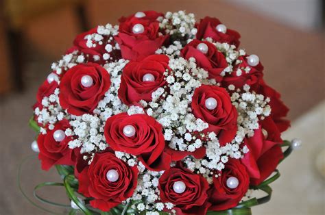 Free Images : bouquet, red, pearls, cut flowers, flower arranging ...