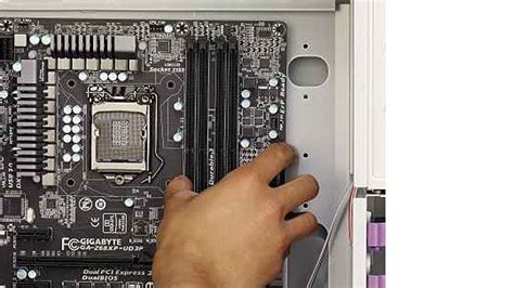 Installing The Motherboard – Telegraph