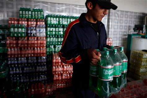 Mexico sees sharp decline in soda purchases after sugar tax, study finds | Fox News